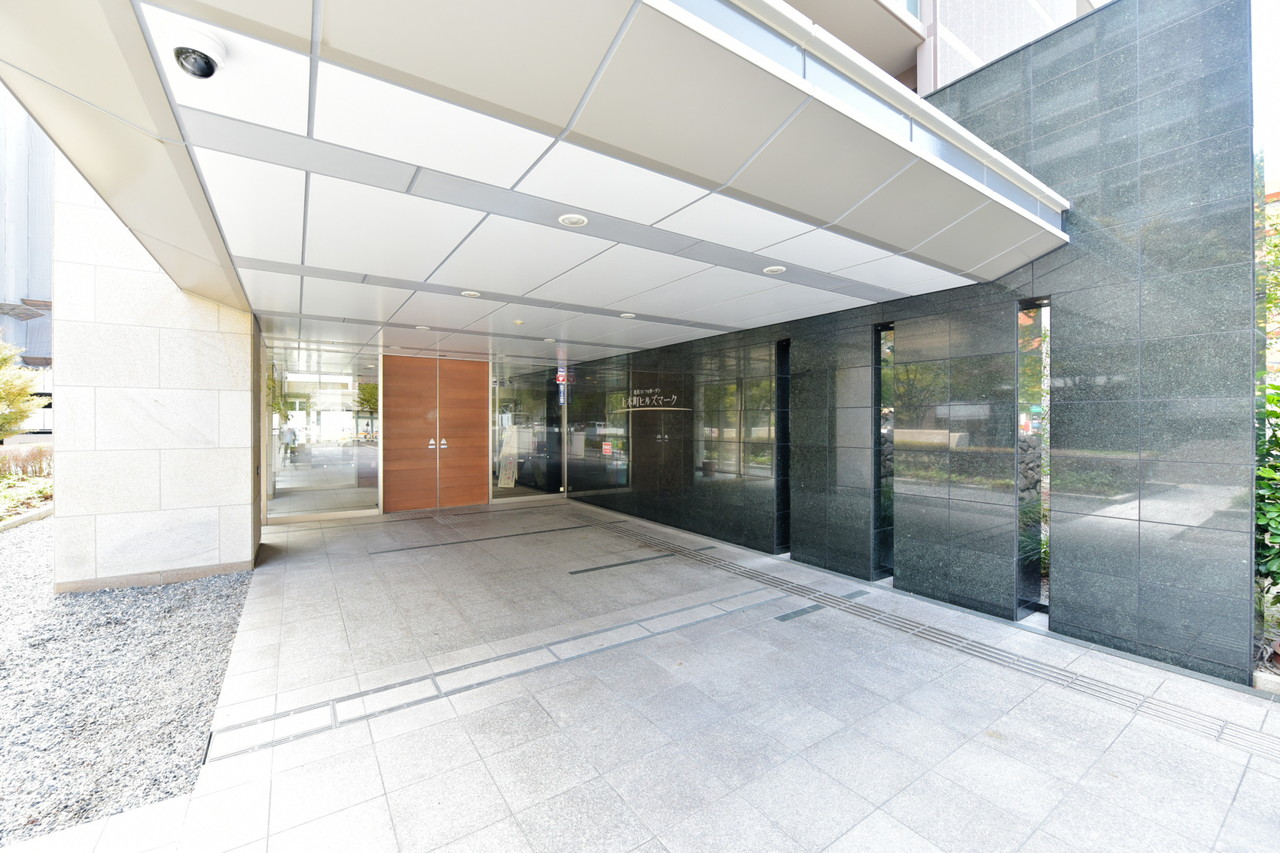 Uehommachi Hills Mark