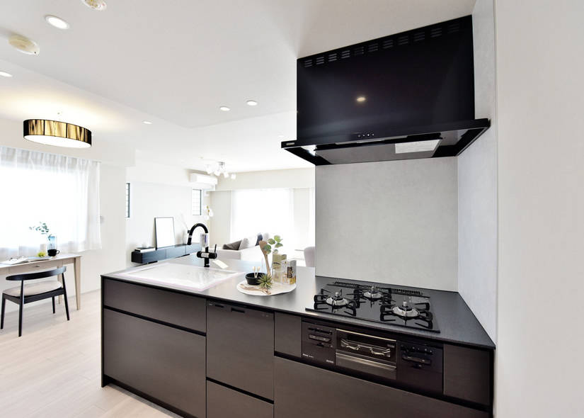 Laurel Tor Square Room 1304