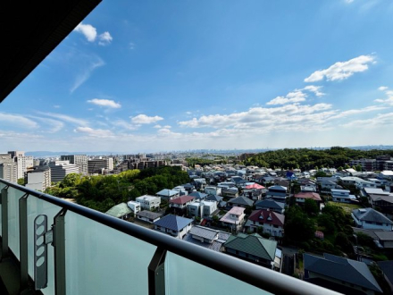 Senri Chuo Air Hills