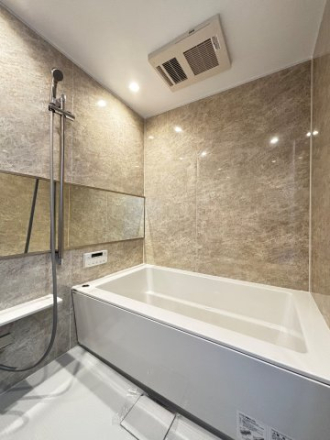 Senri Chuo Air Hills