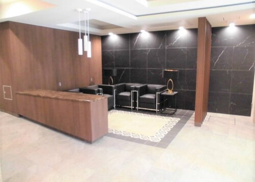 Wacolle Feriz Nishi-Okamoto